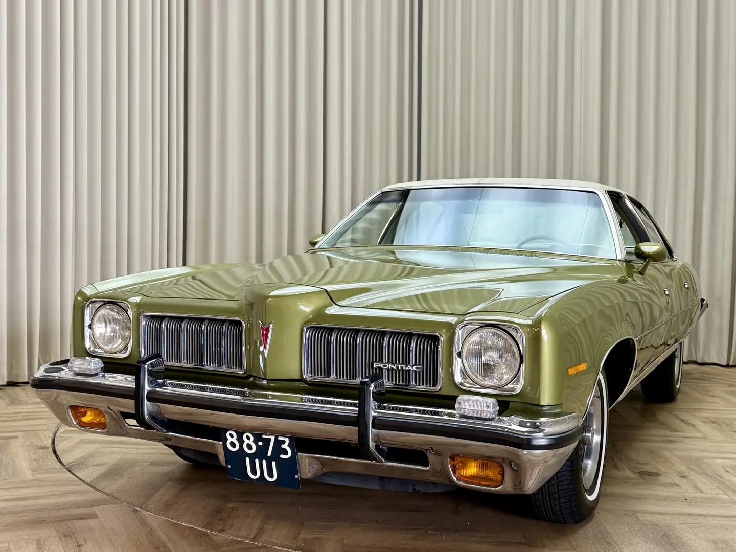 Image of Pontiac LeMans